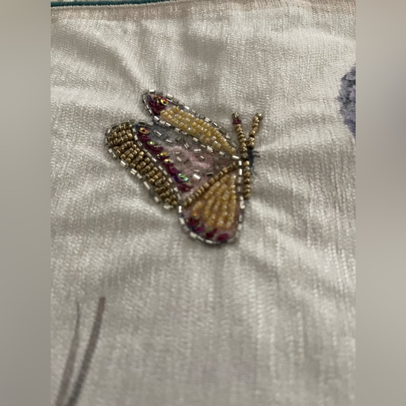 Table Runners, set of 3, NWOT, Floral Print with Beaded Butterflies - Picture 4 of 4